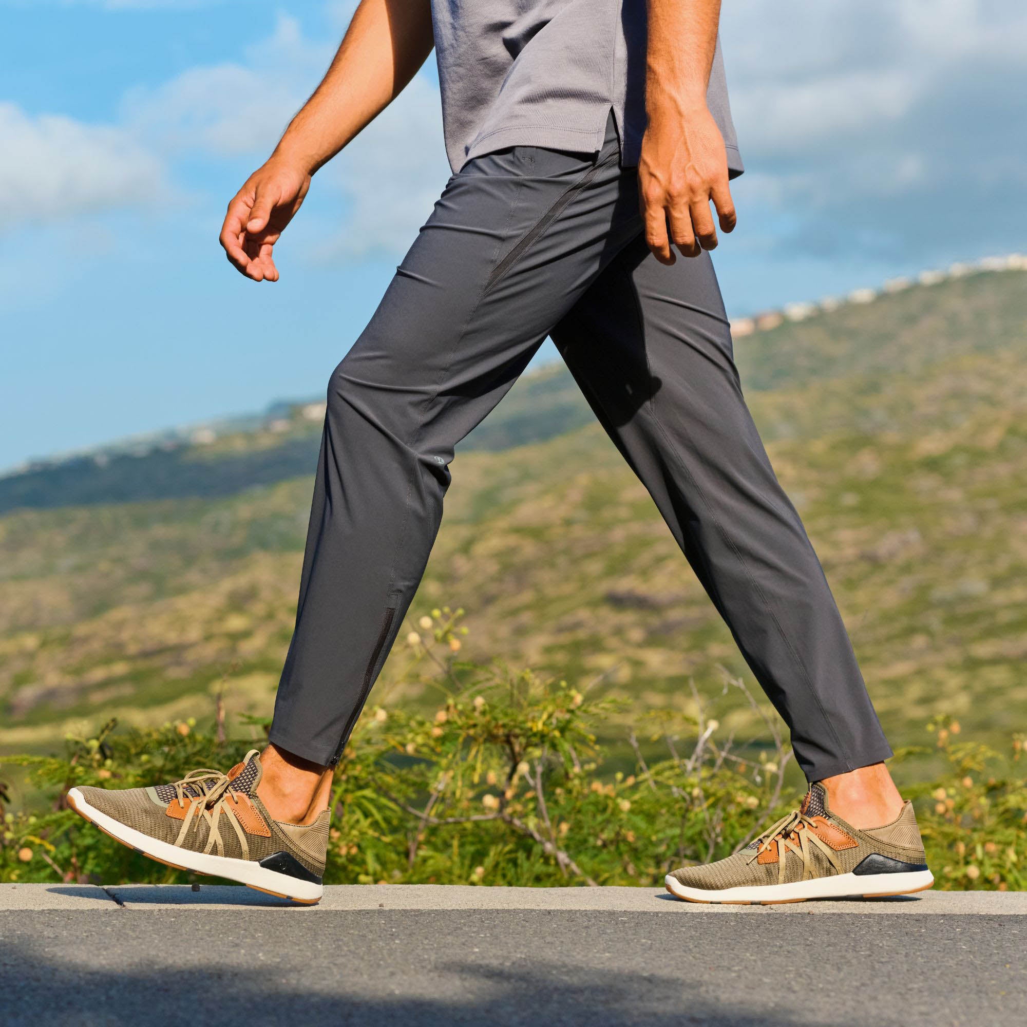 Mio Lī - Hunter / Lava Rock - Image 2